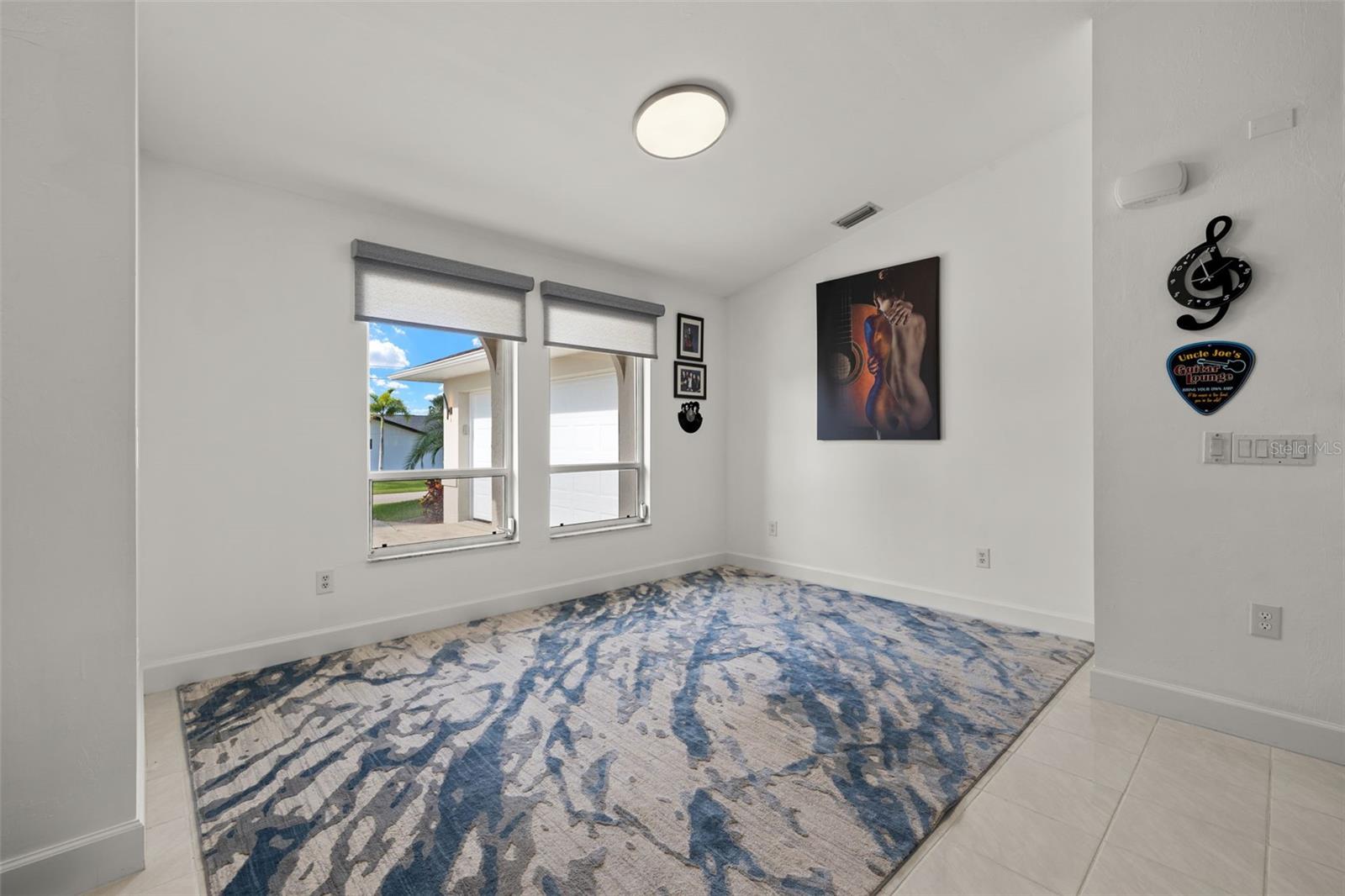 Image 14 of 43 For 2223 10th Lane