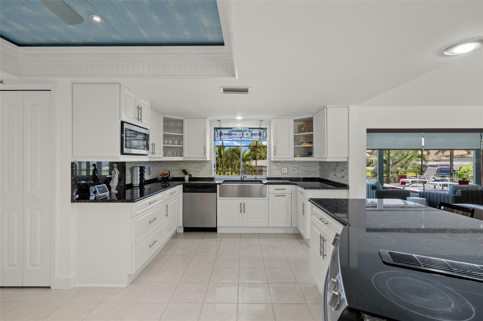 Image 17 of 43 For 2223 10th Lane