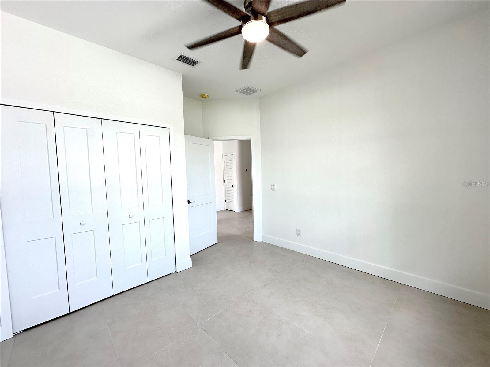 Image 31 of 40 For 26129 Northern Cross Road