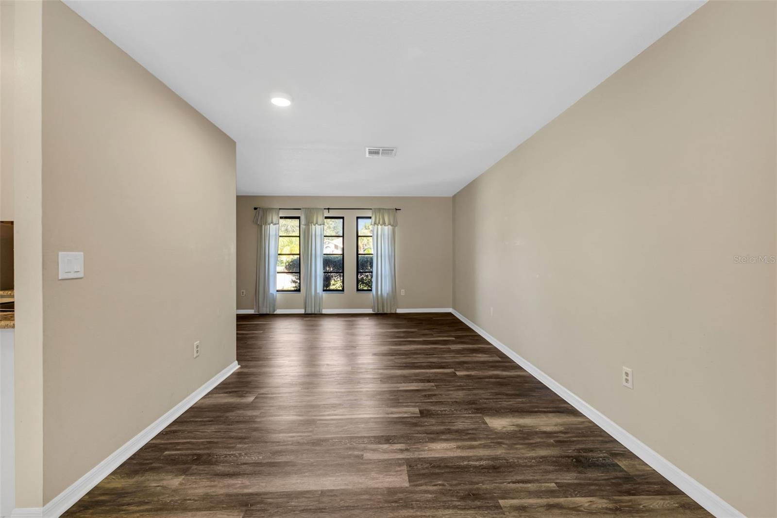 Image 10 of 54 For 26061 Concepcion Drive