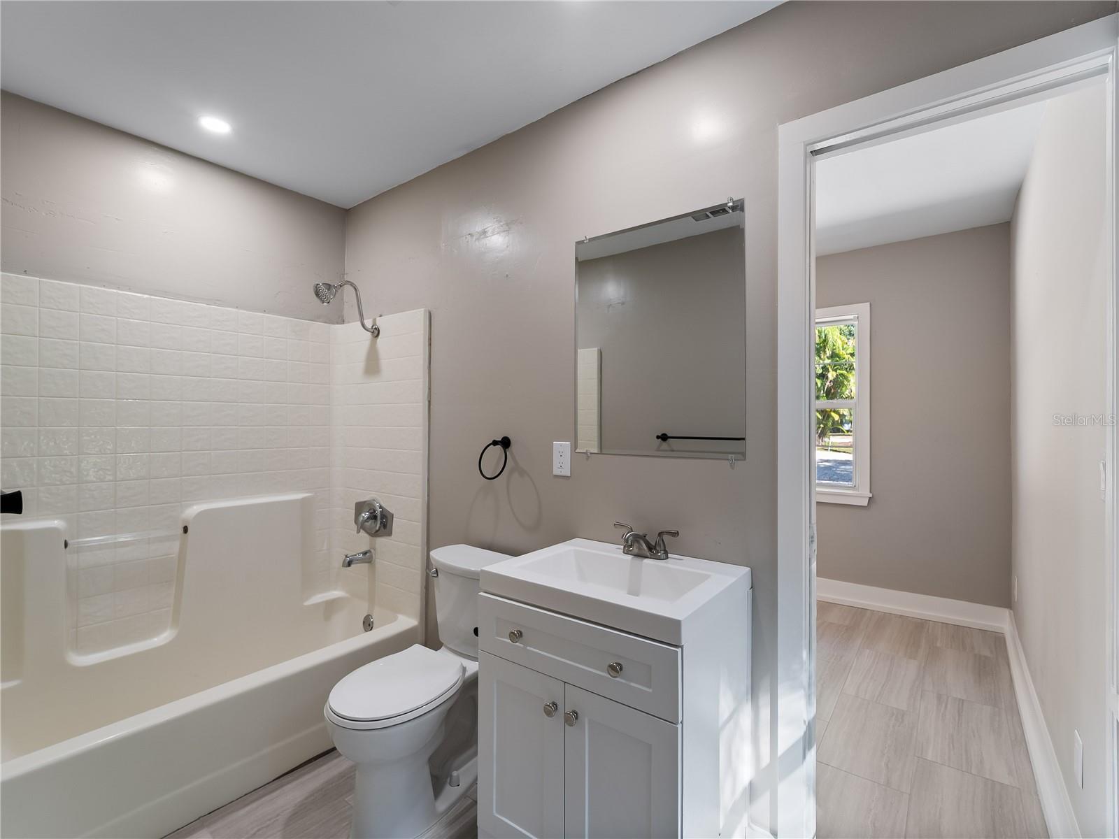 Image 24 of 69 For 1313 Driftwood Drive