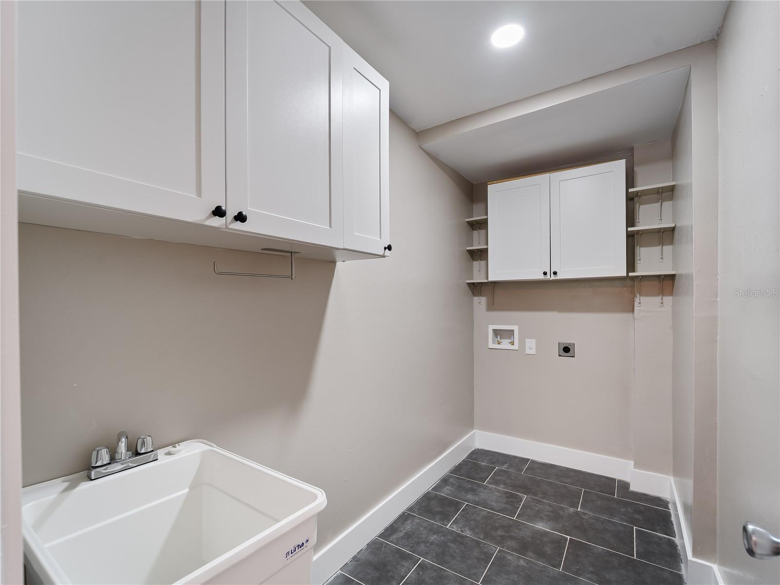 Image 30 of 69 For 1313 Driftwood Drive