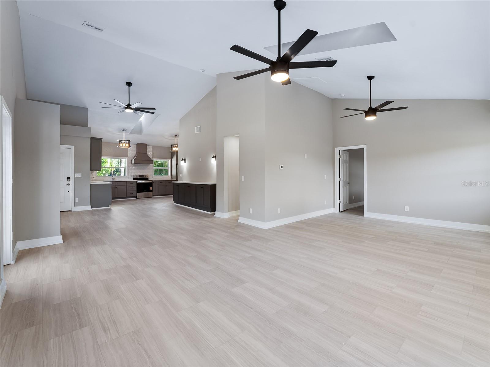 Image 31 of 69 For 1313 Driftwood Drive