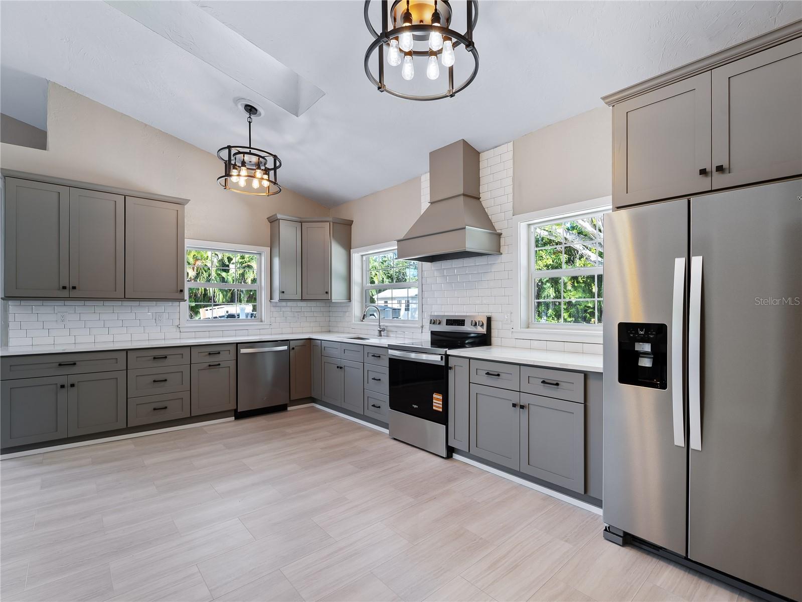 Image 39 of 69 For 1313 Driftwood Drive