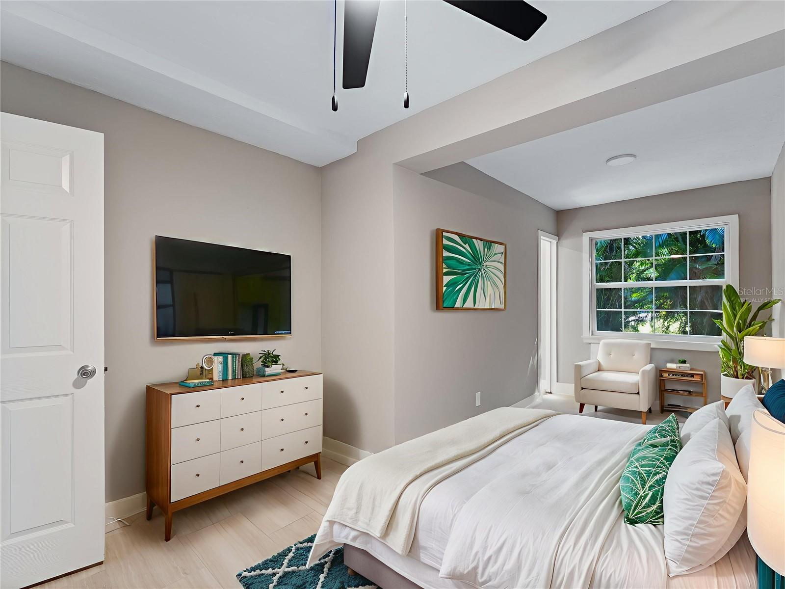 Image 7 of 69 For 1313 Driftwood Drive