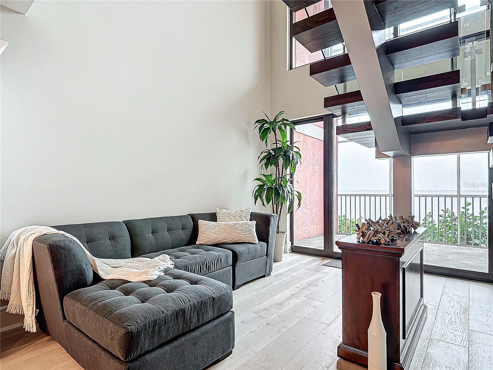 Image 18 of 80 For 2745 1st Street 111