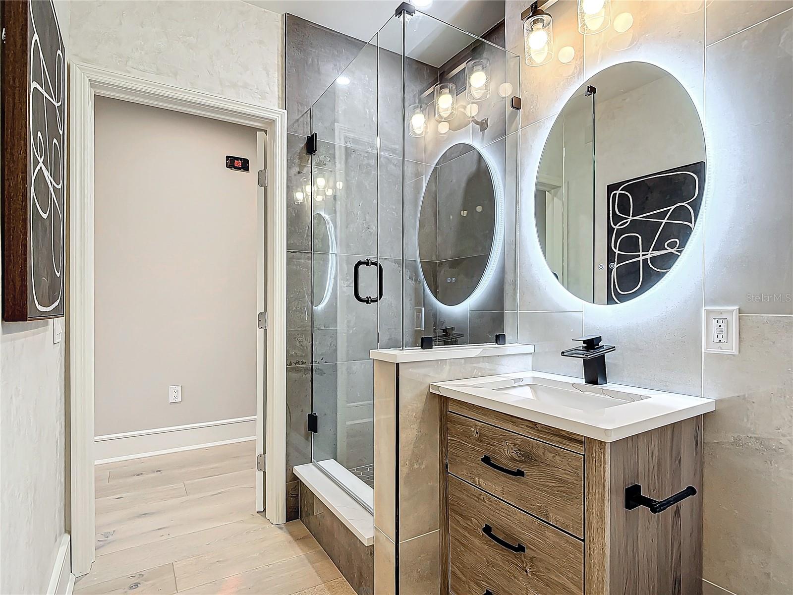 Image 22 of 80 For 2745 1st Street 111