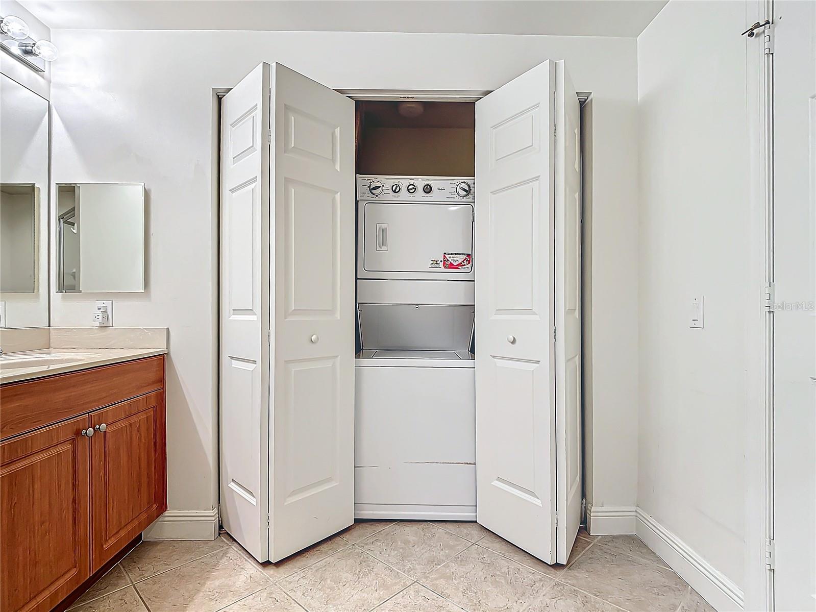 Image 31 of 80 For 2745 1st Street 111