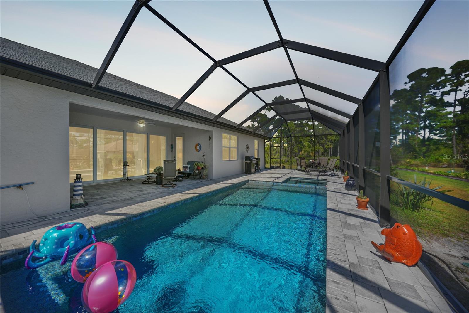 Image 3 of 33 For 1222 Agnew Street