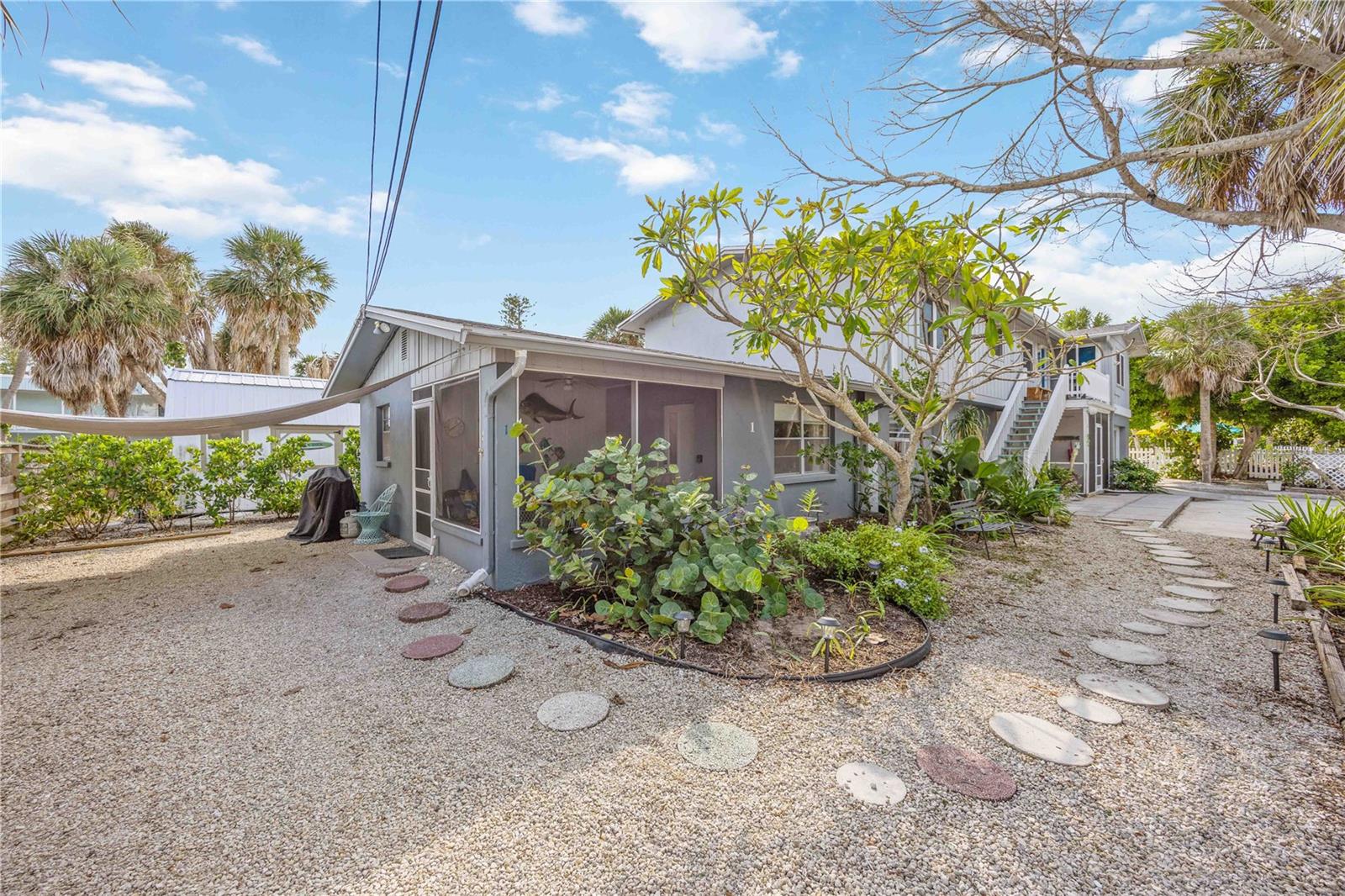 Image 21 of 79 For 5075 Beach Road B4