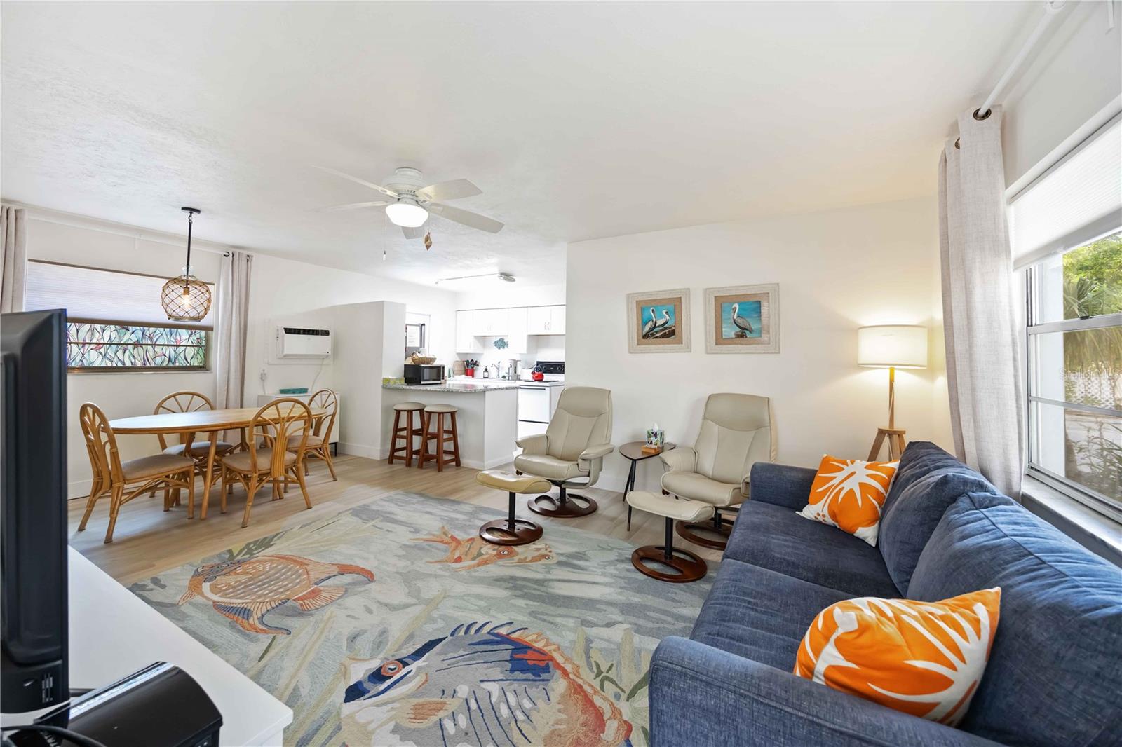 Image 23 of 79 For 5075 Beach Road B4