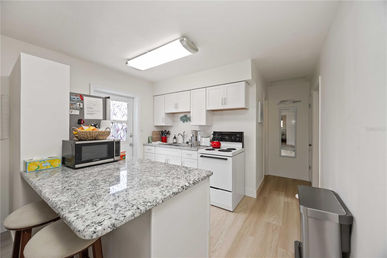 Image 26 of 79 For 5075 Beach Road B4