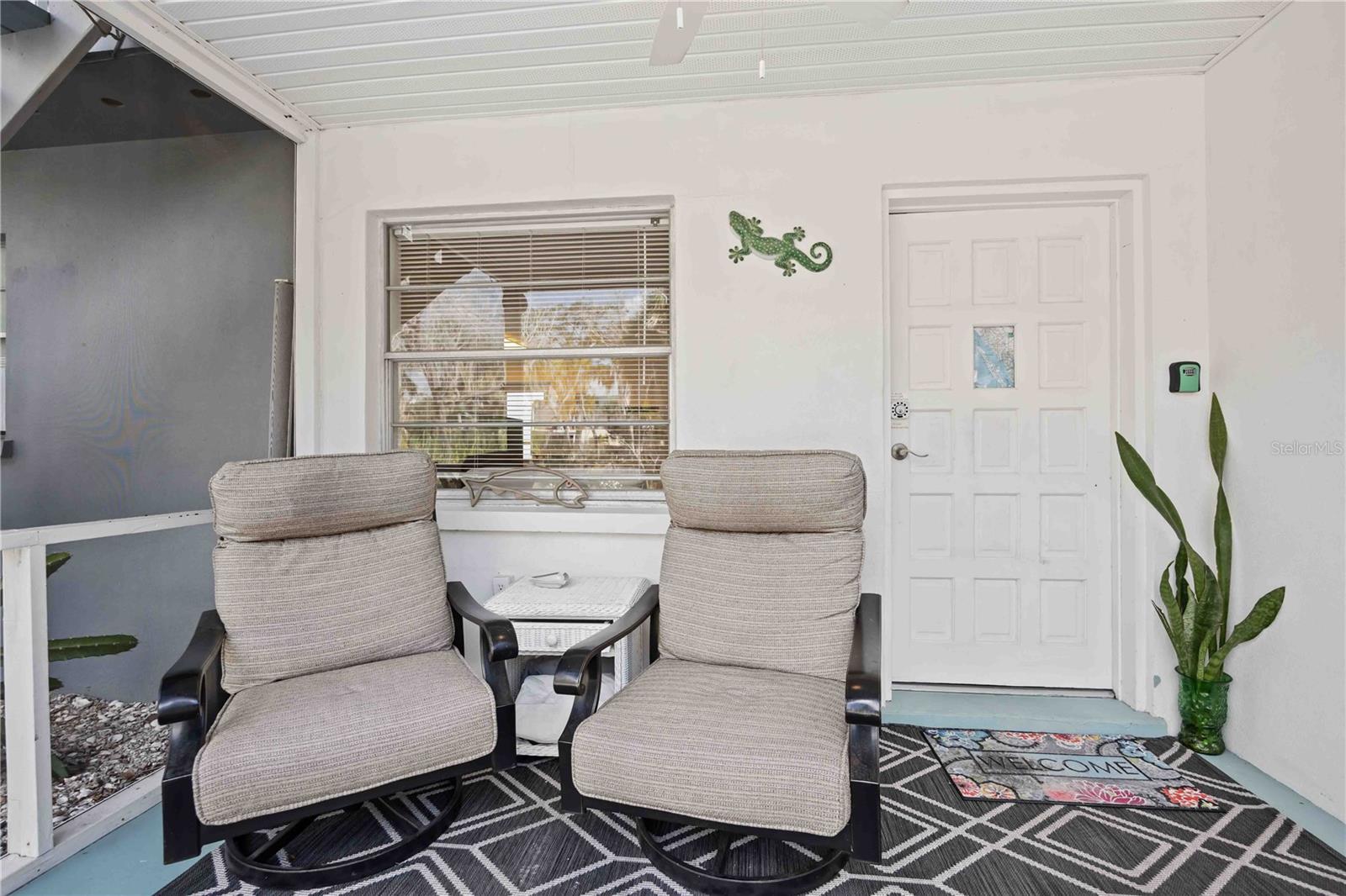 Image 33 of 79 For 5075 Beach Road B4