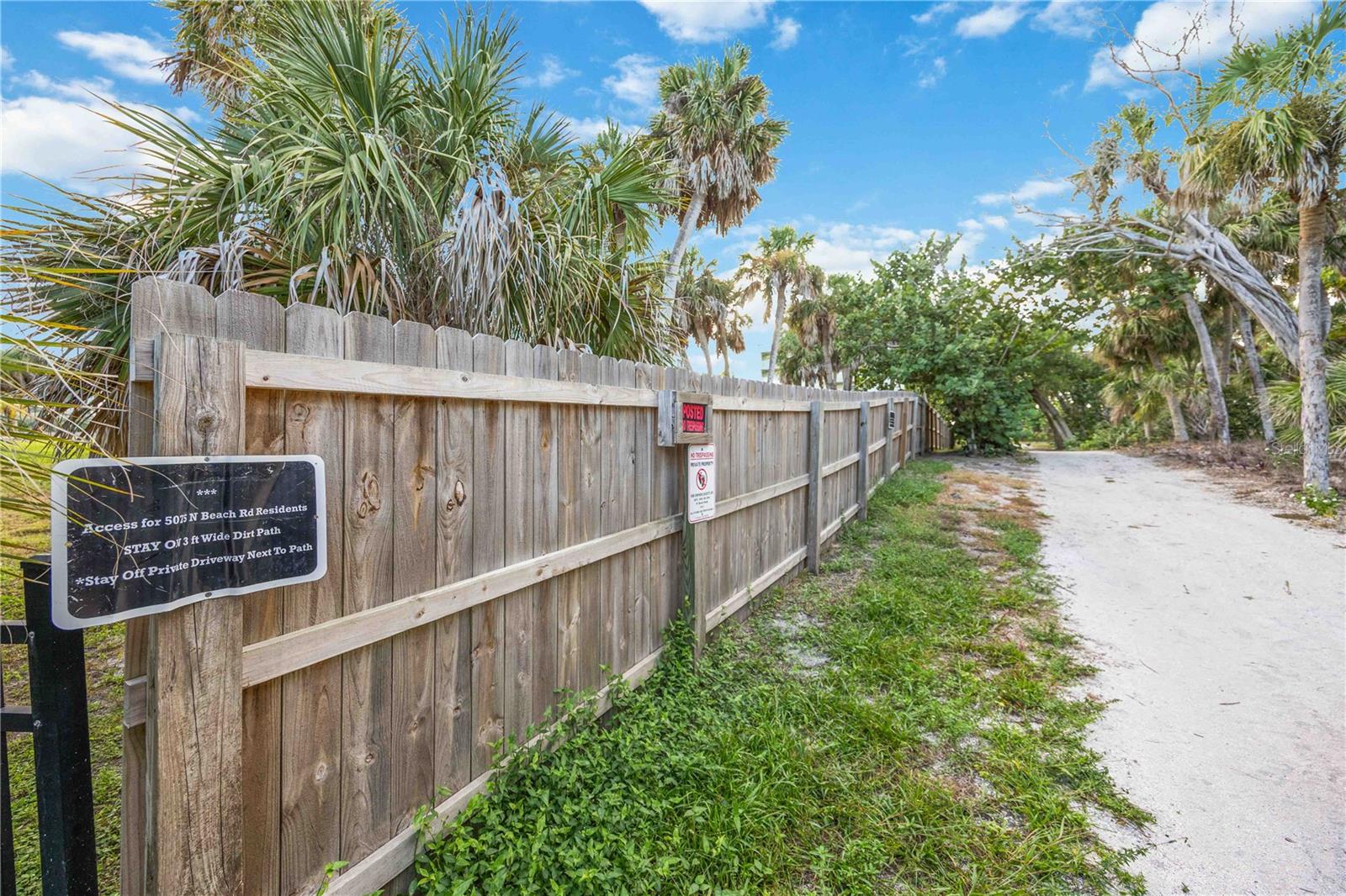 Image 55 of 79 For 5075 Beach Road B4