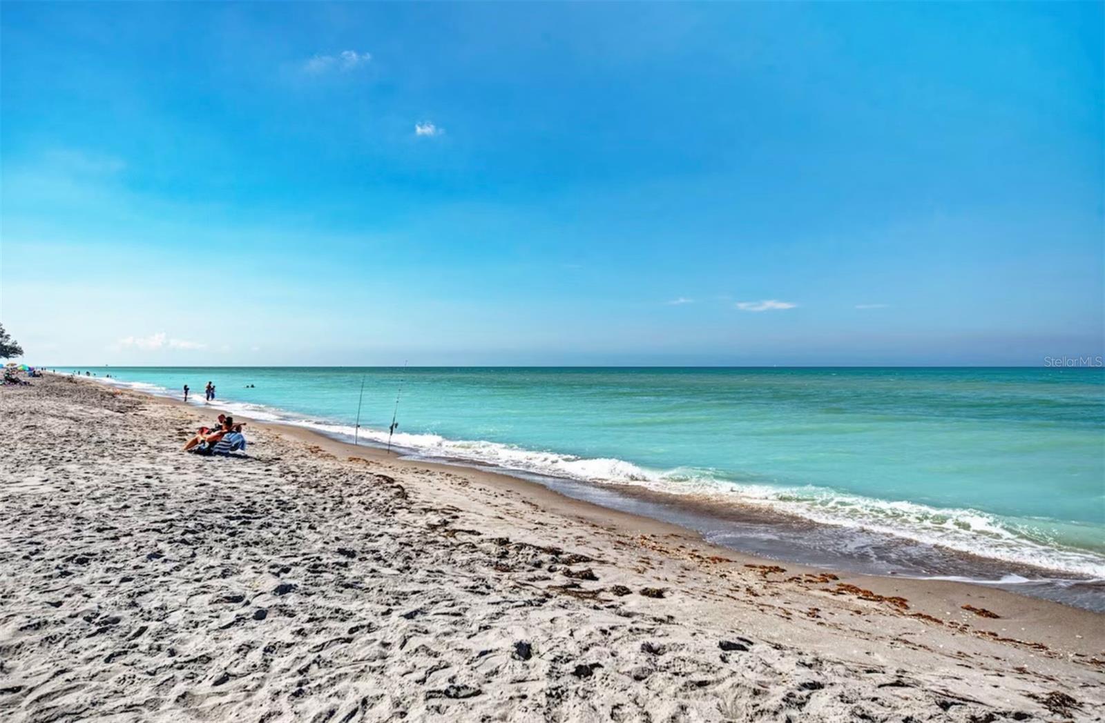 Image 57 of 79 For 5075 Beach Road B4