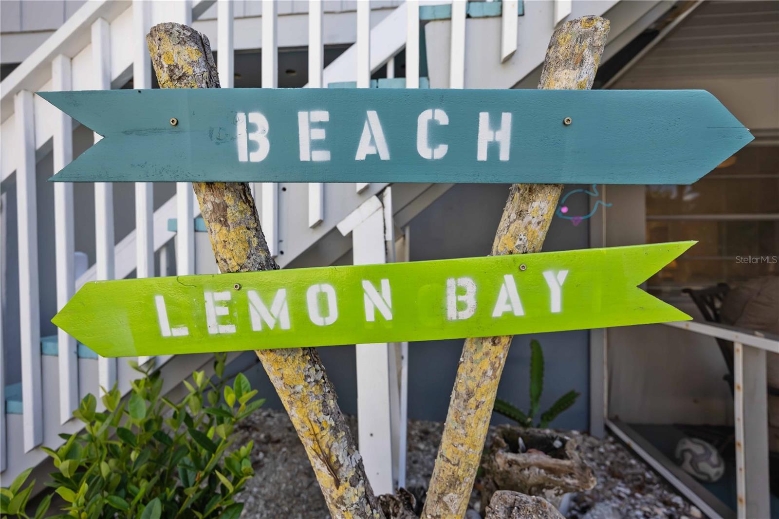 Image 6 of 79 For 5075 Beach Road B4