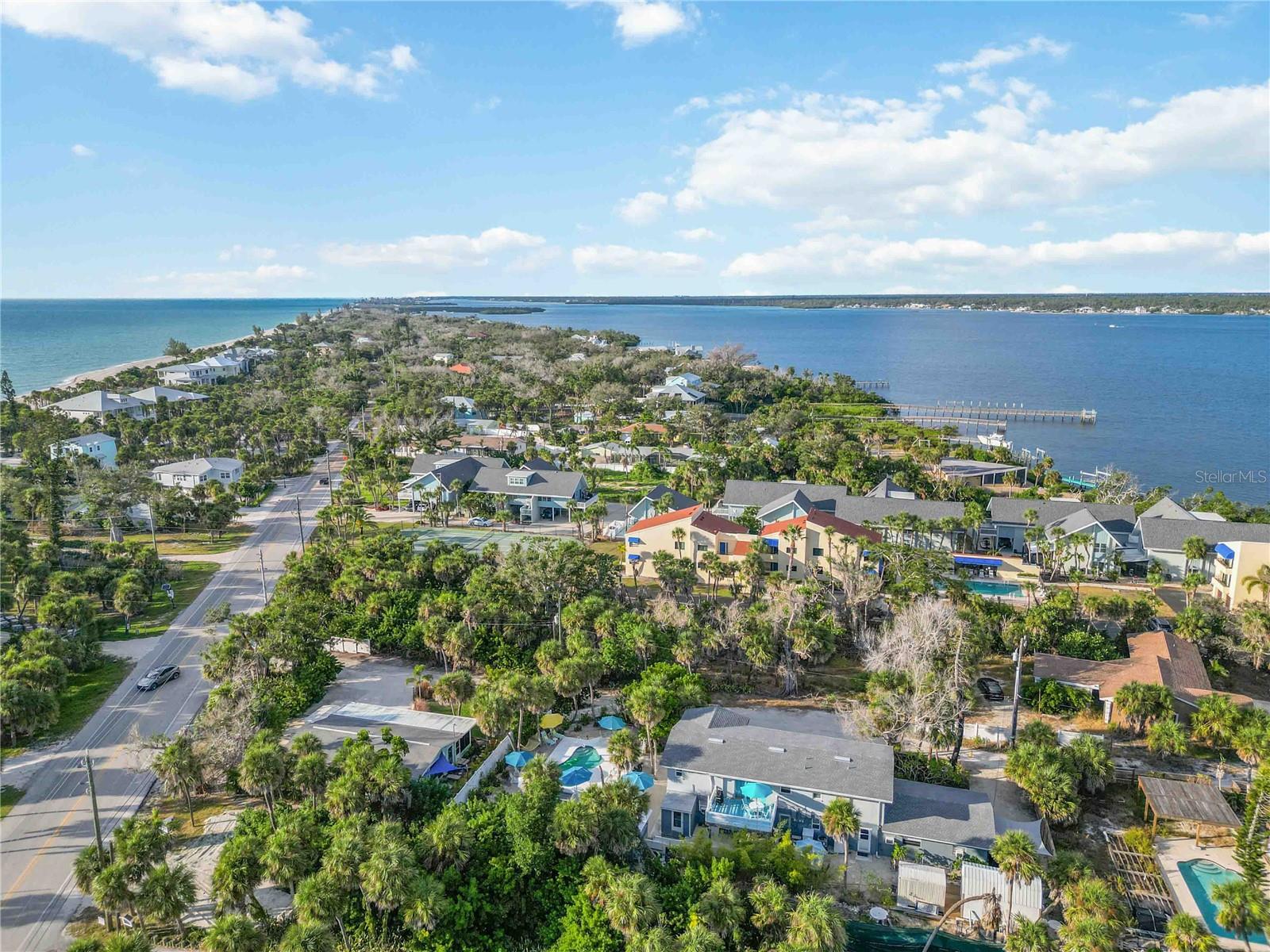 Image 68 of 79 For 5075 Beach Road B4