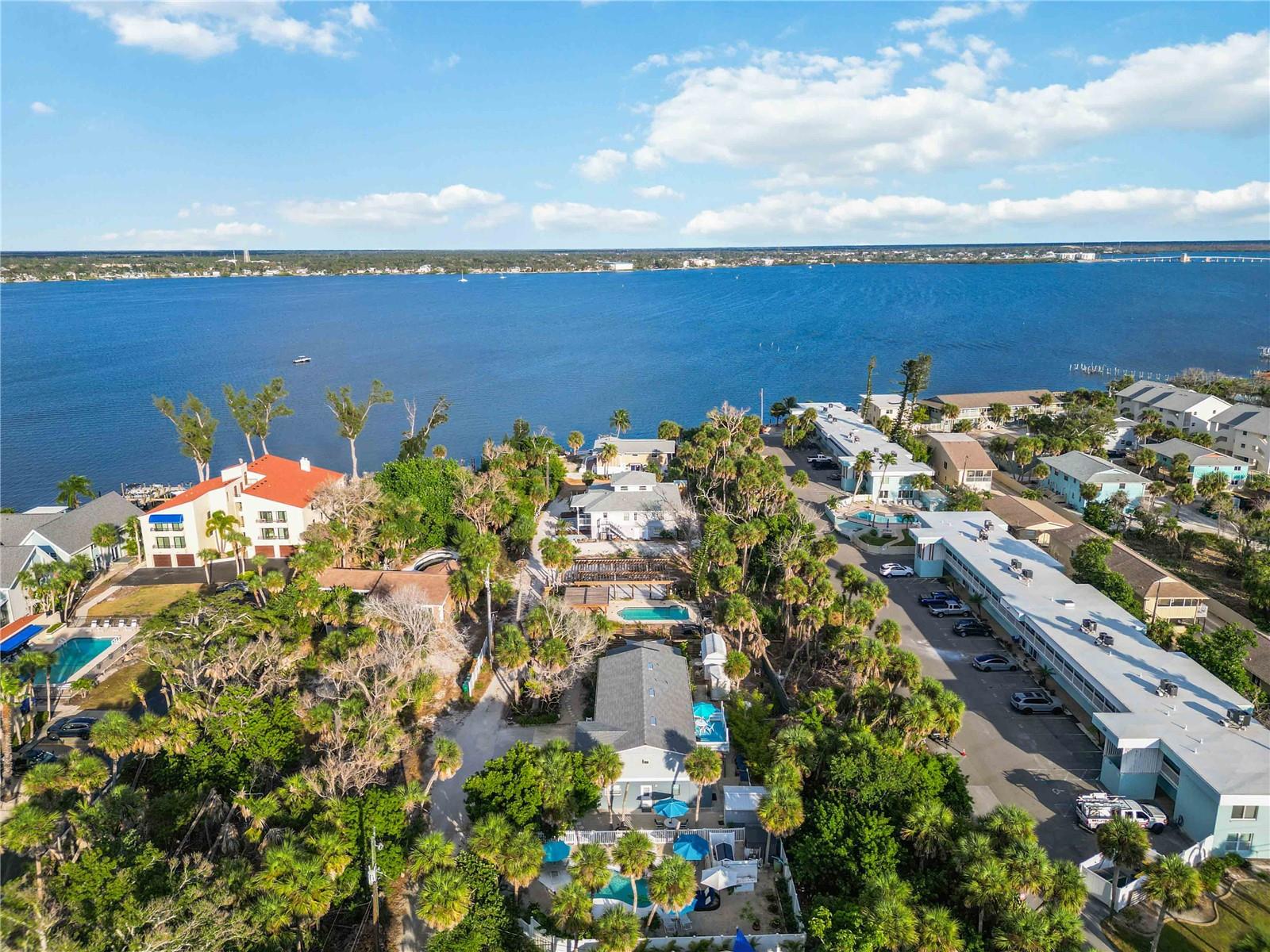 Image 70 of 79 For 5075 Beach Road B4