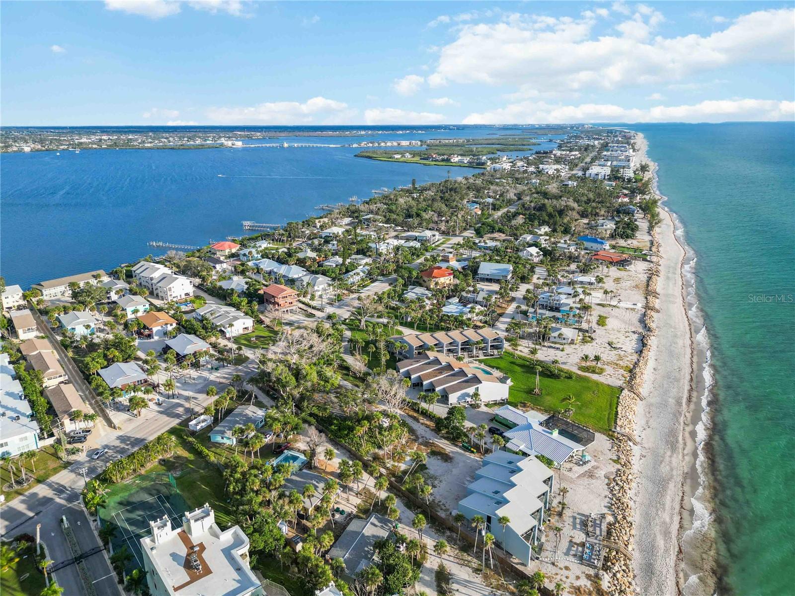 Image 75 of 79 For 5075 Beach Road B4