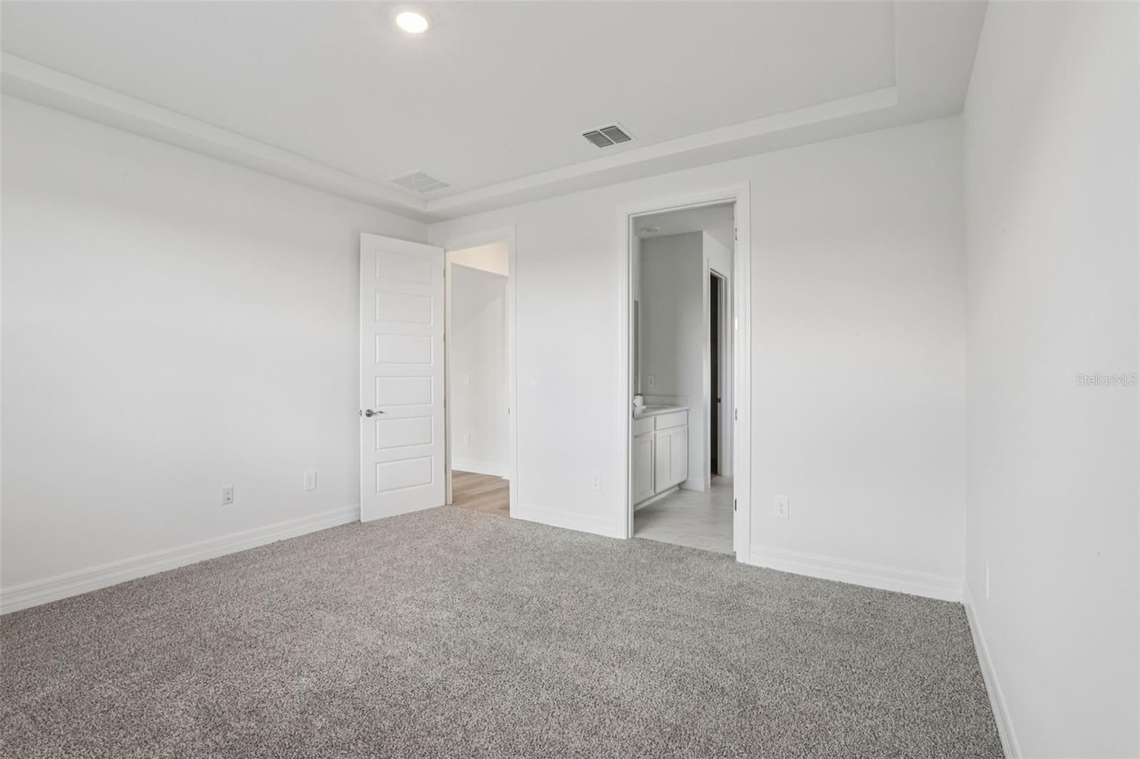 Image 23 of 41 For 44404 Frontier Drive