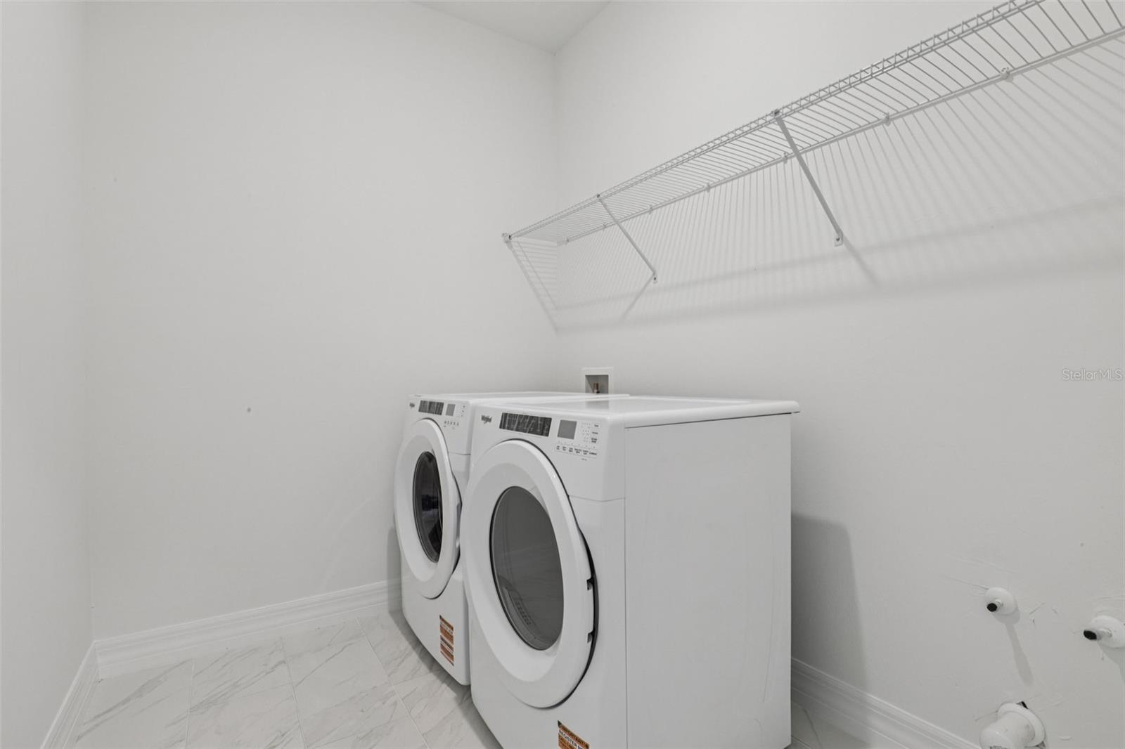 Image 33 of 41 For 44404 Frontier Drive