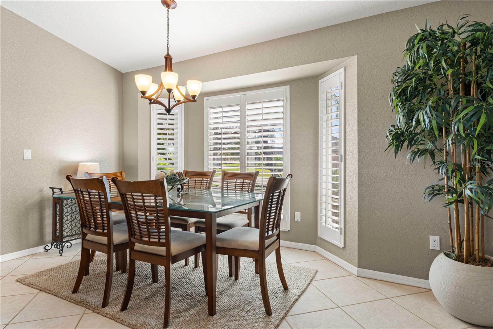 Image 21 of 65 For 733 Monaco Drive