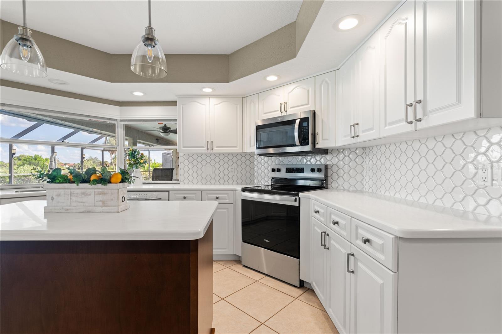 Image 23 of 65 For 733 Monaco Drive