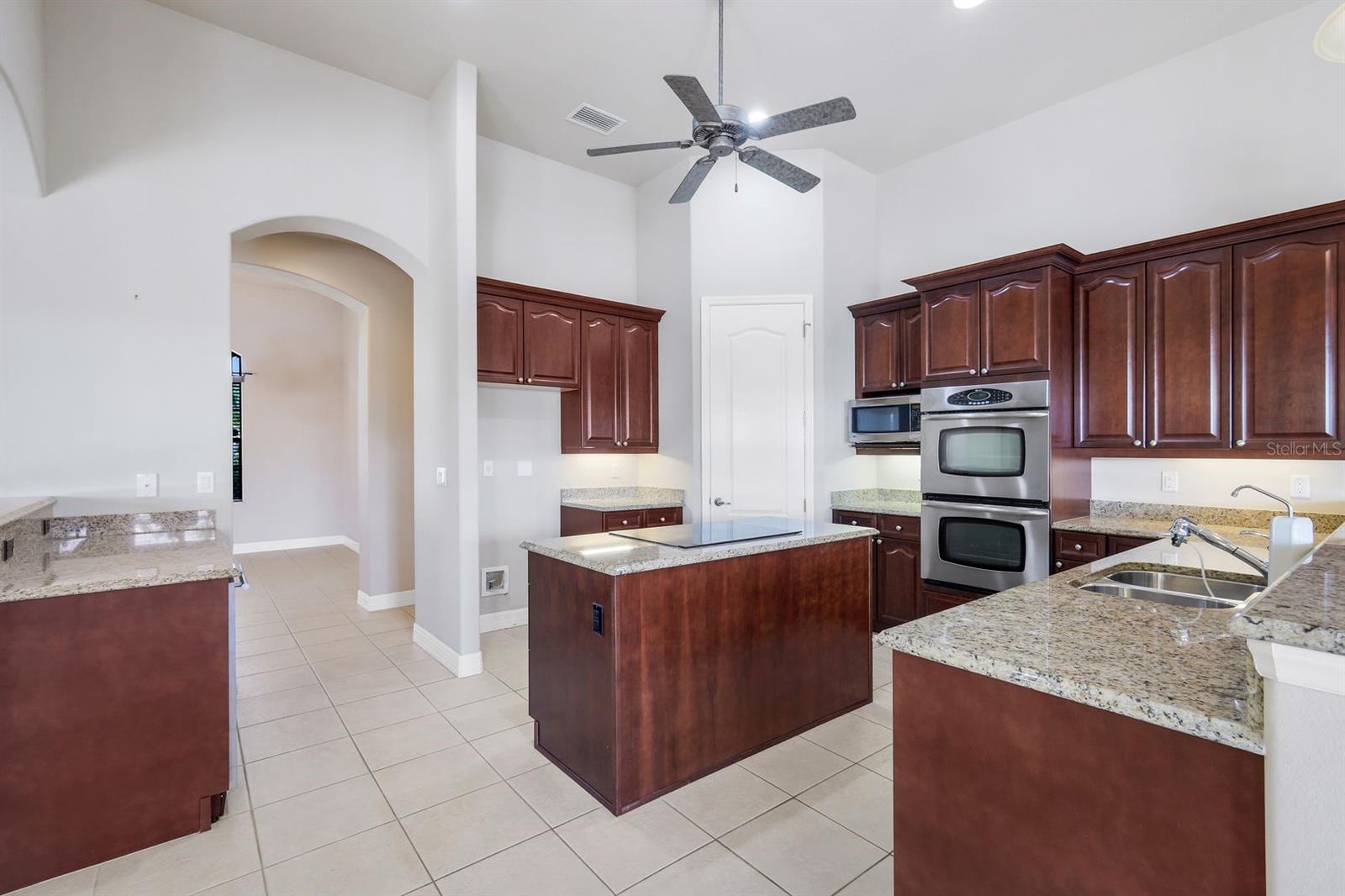 Image 11 of 48 For 3939 27th Court