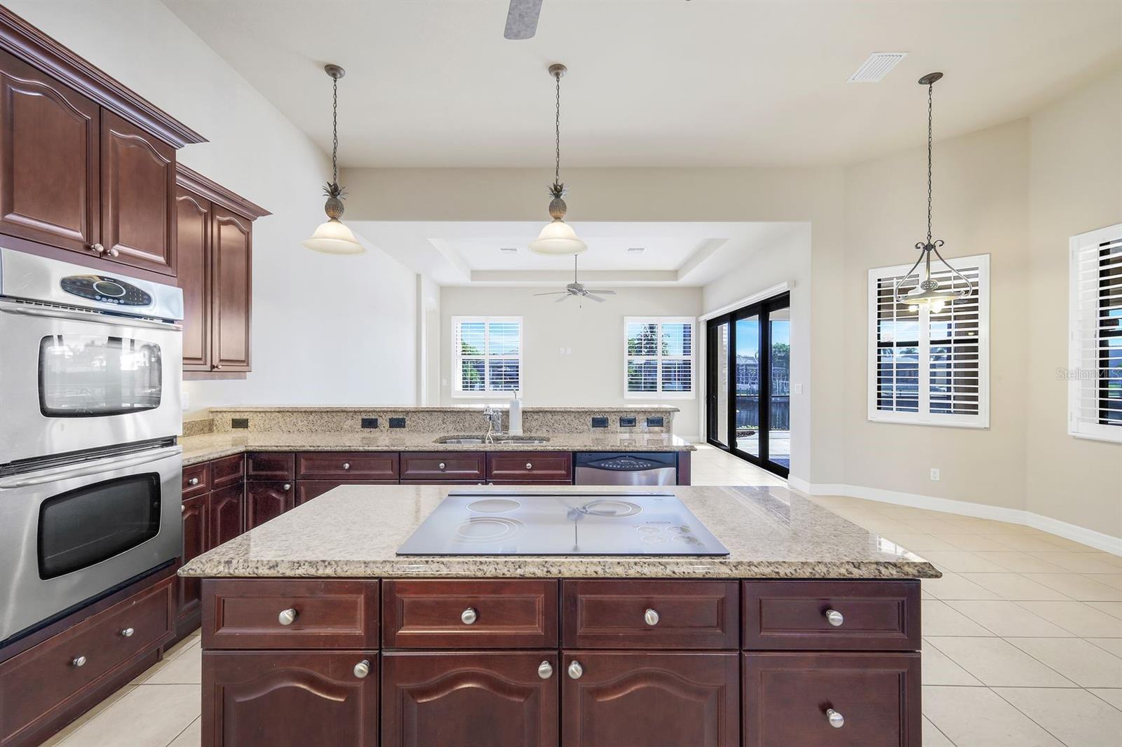 Image 12 of 48 For 3939 27th Court