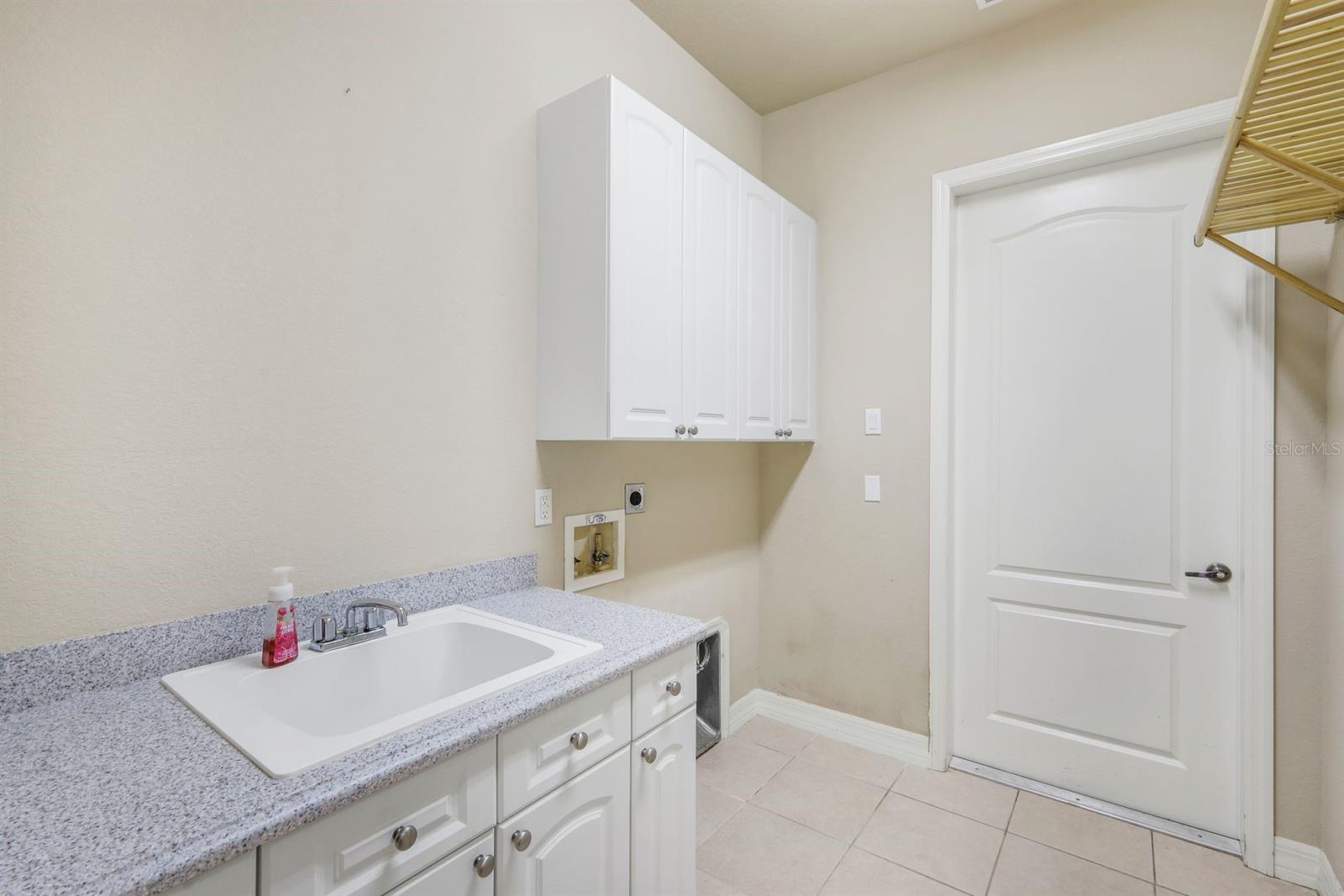 Image 31 of 48 For 3939 27th Court