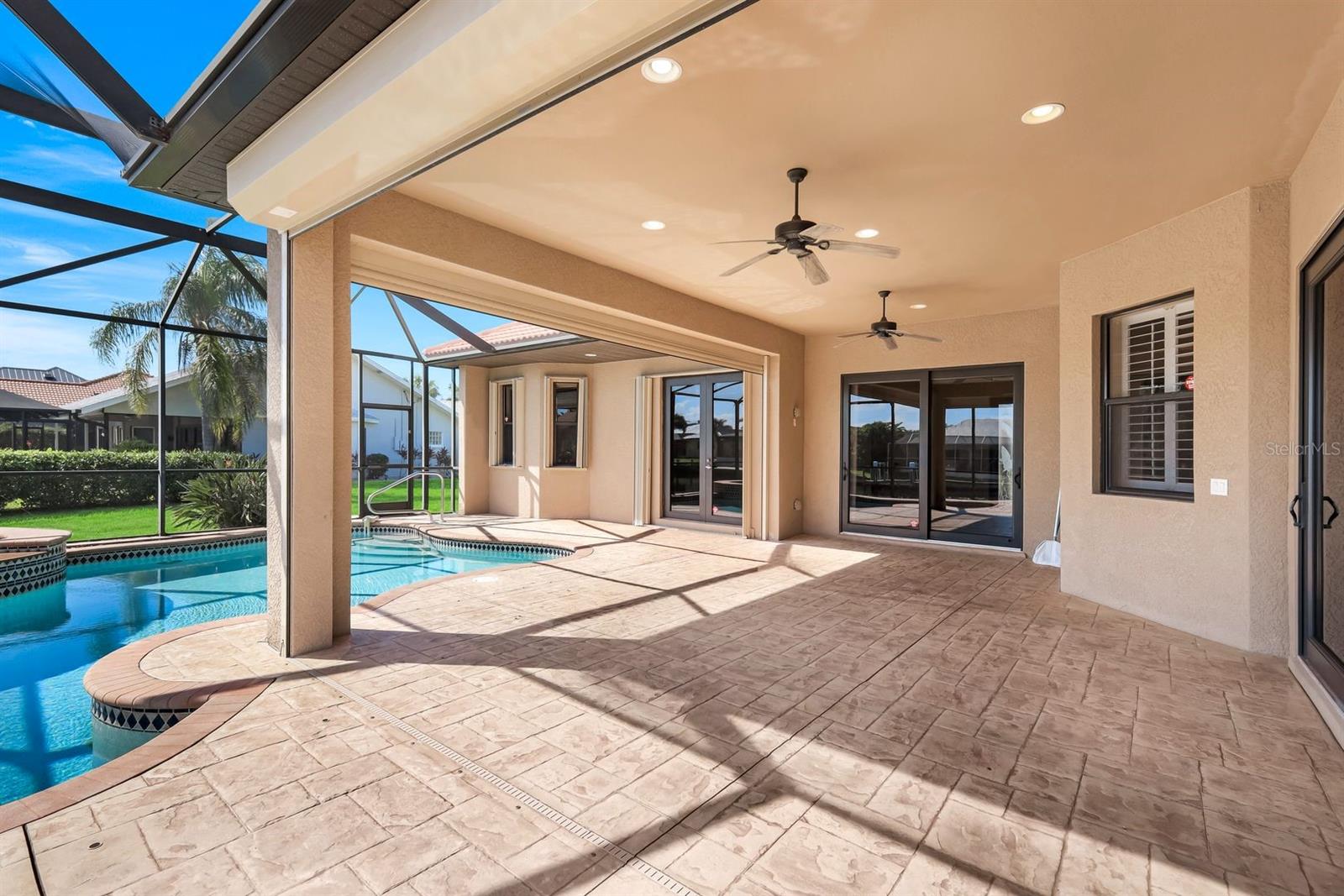 Image 33 of 48 For 3939 27th Court