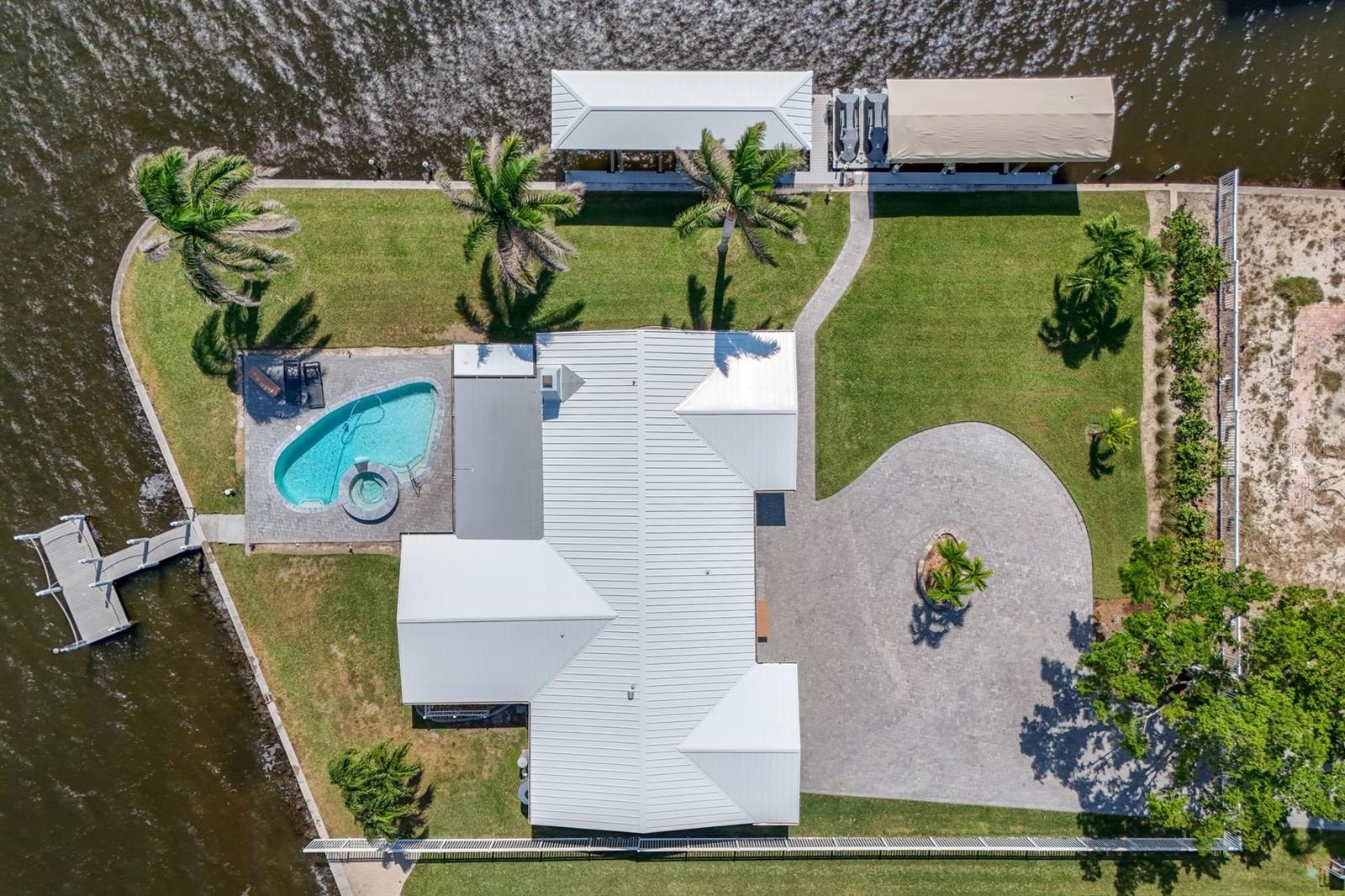 Image 2 of 44 For 5596 Avenida Pescadora