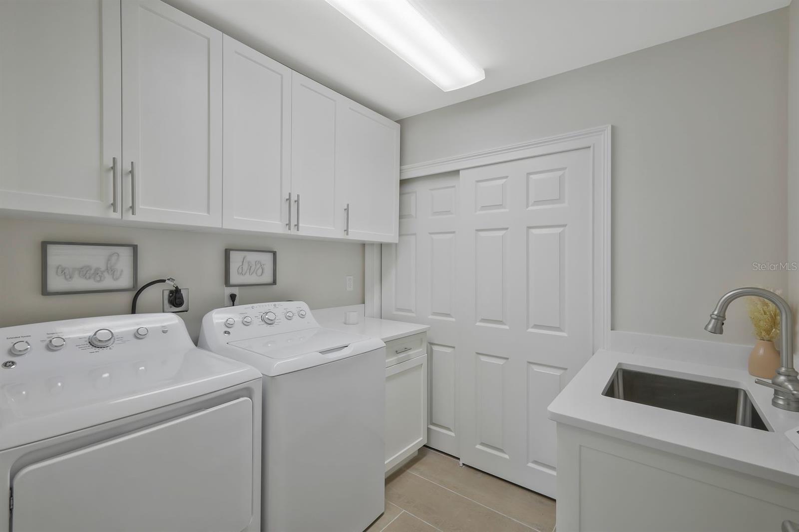 Image 22 of 44 For 5596 Avenida Pescadora