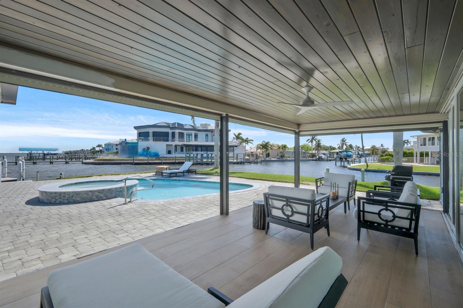 Image 24 of 44 For 5596 Avenida Pescadora