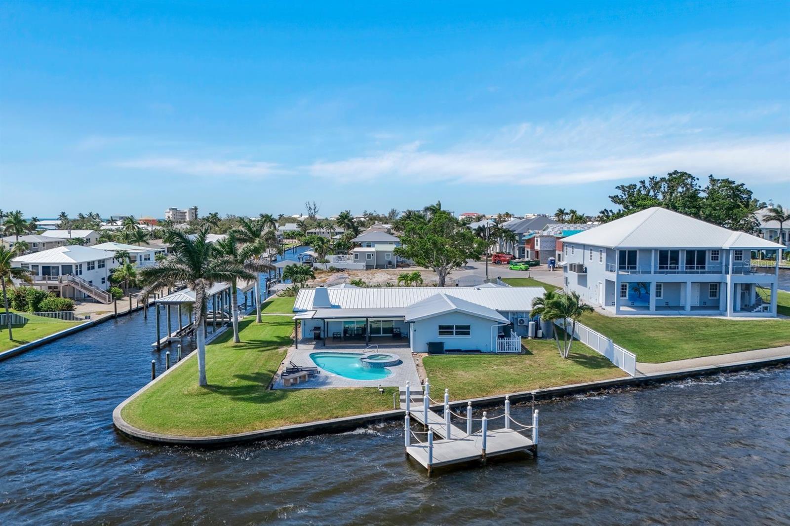 Image 32 of 44 For 5596 Avenida Pescadora