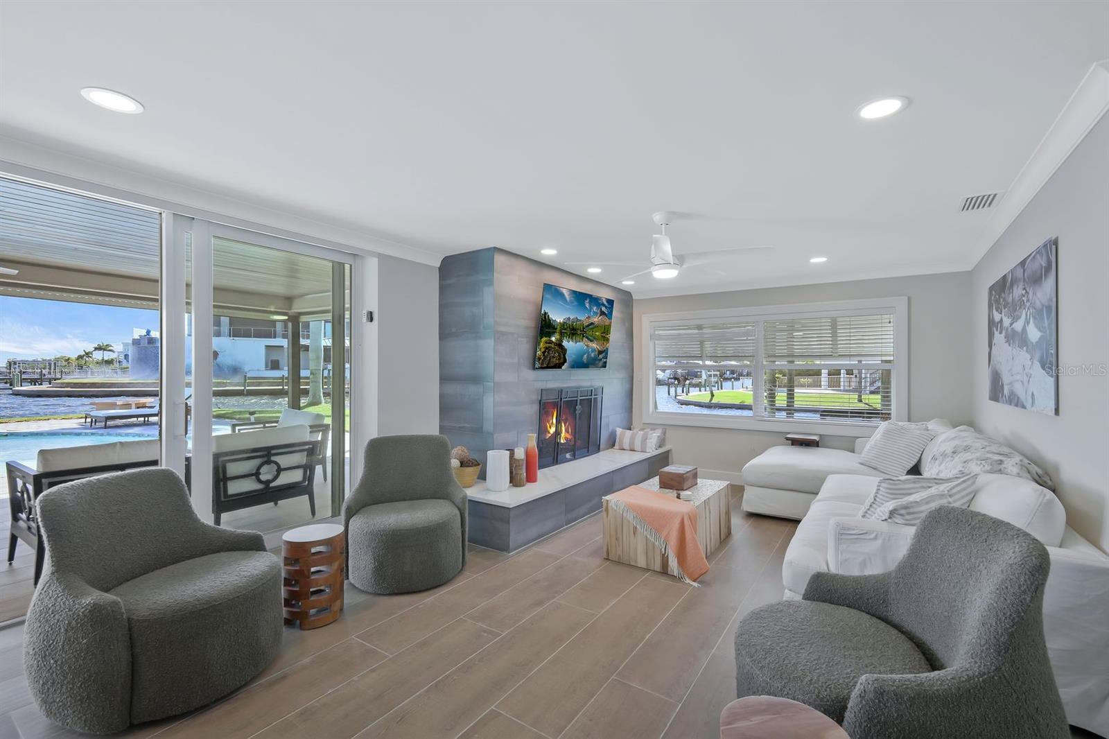 Image 4 of 44 For 5596 Avenida Pescadora