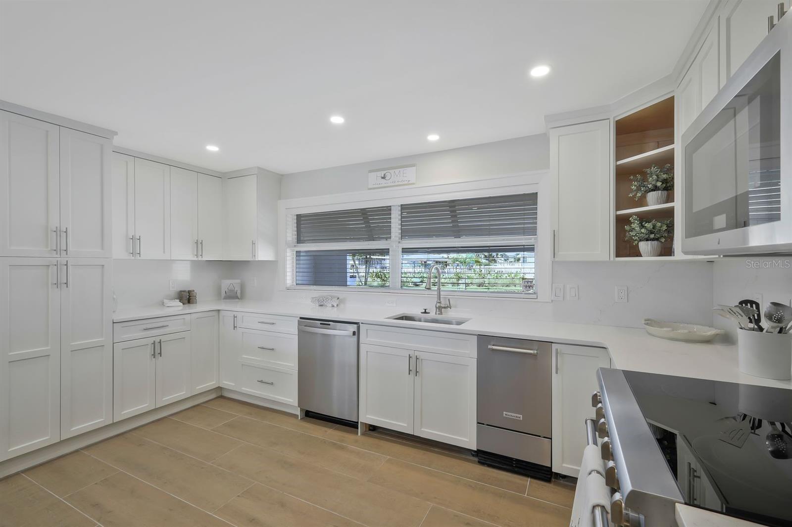 Image 8 of 44 For 5596 Avenida Pescadora