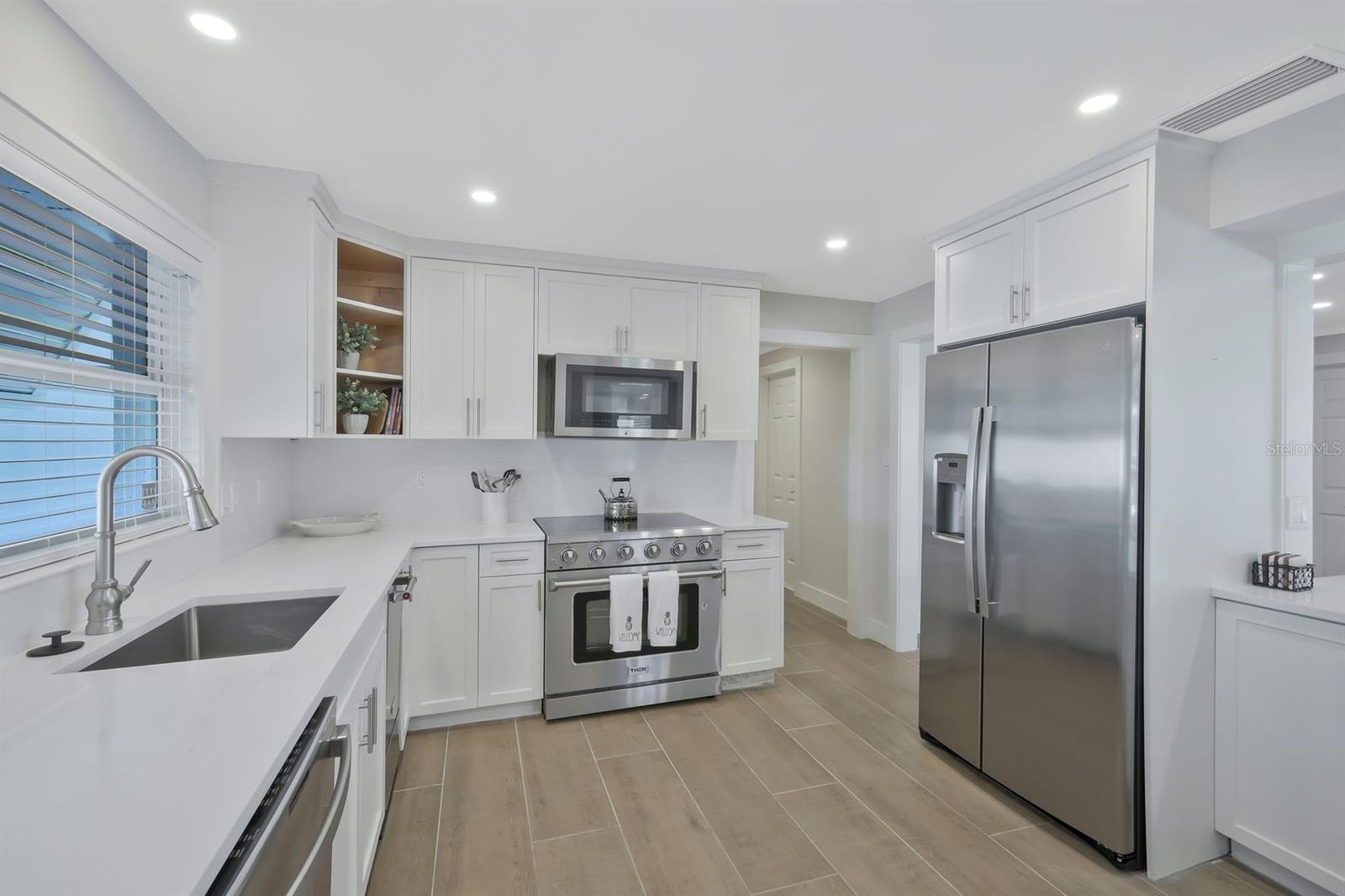 Image 9 of 44 For 5596 Avenida Pescadora