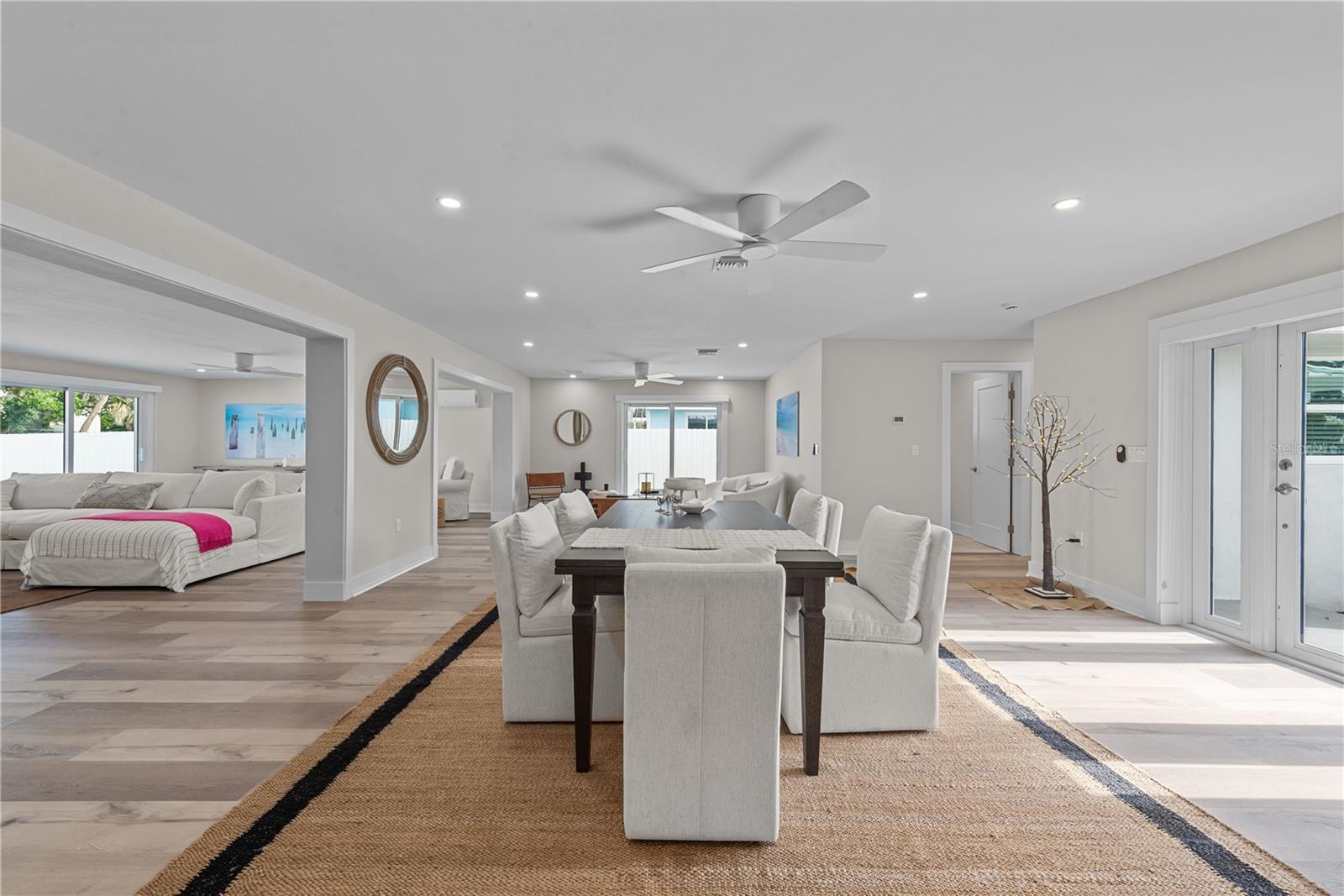 Image 13 of 32 For 7987 Estero Boulevard