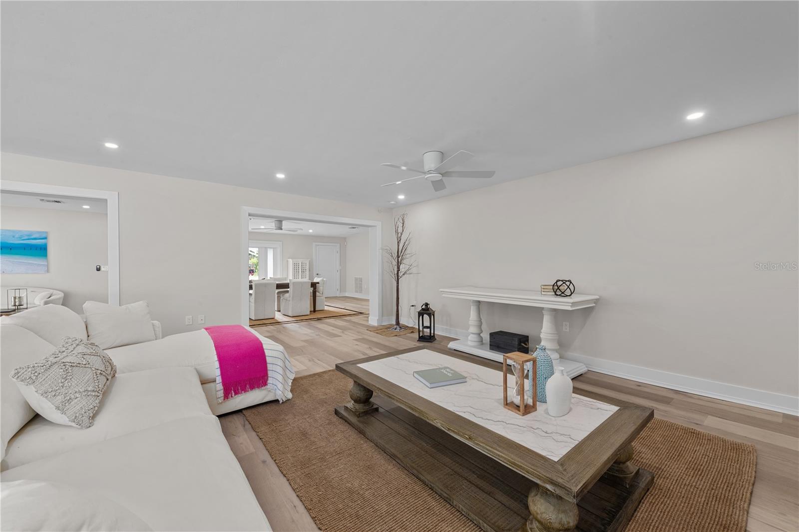 Image 15 of 32 For 7987 Estero Boulevard