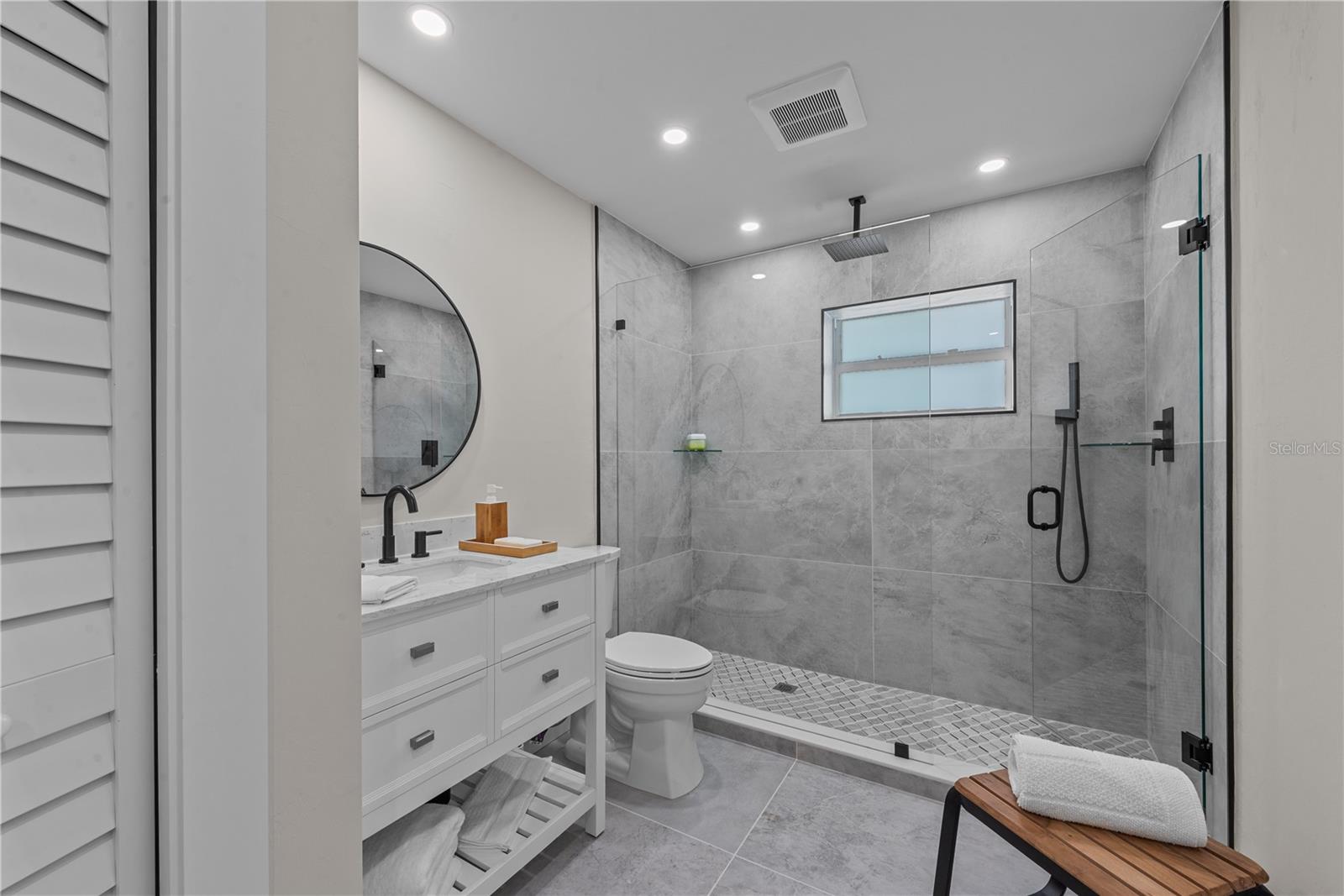 Image 20 of 32 For 7987 Estero Boulevard