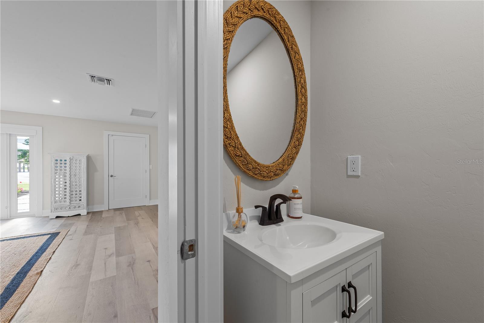 Image 24 of 32 For 7987 Estero Boulevard