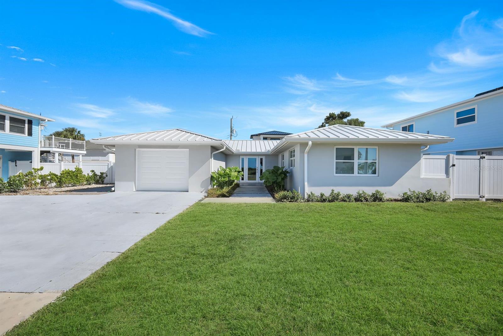Image 3 of 32 For 7987 Estero Boulevard