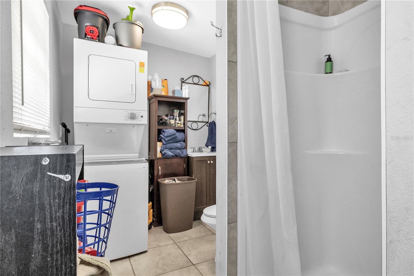 Image 16 of 36 For 2055 Waltman Street