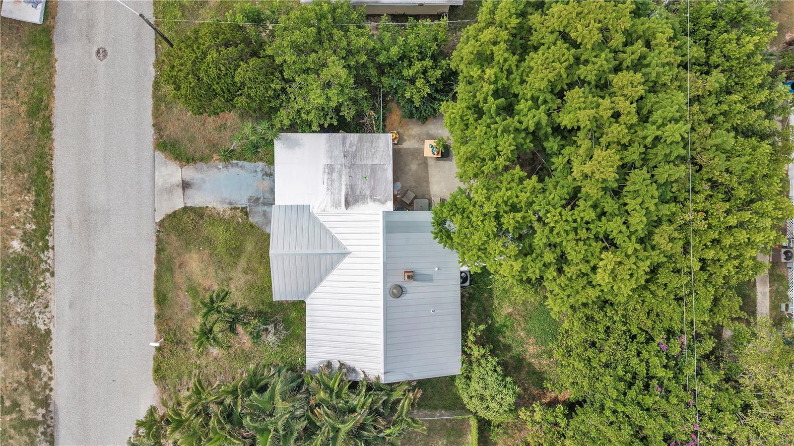 Image 29 of 36 For 2055 Waltman Street