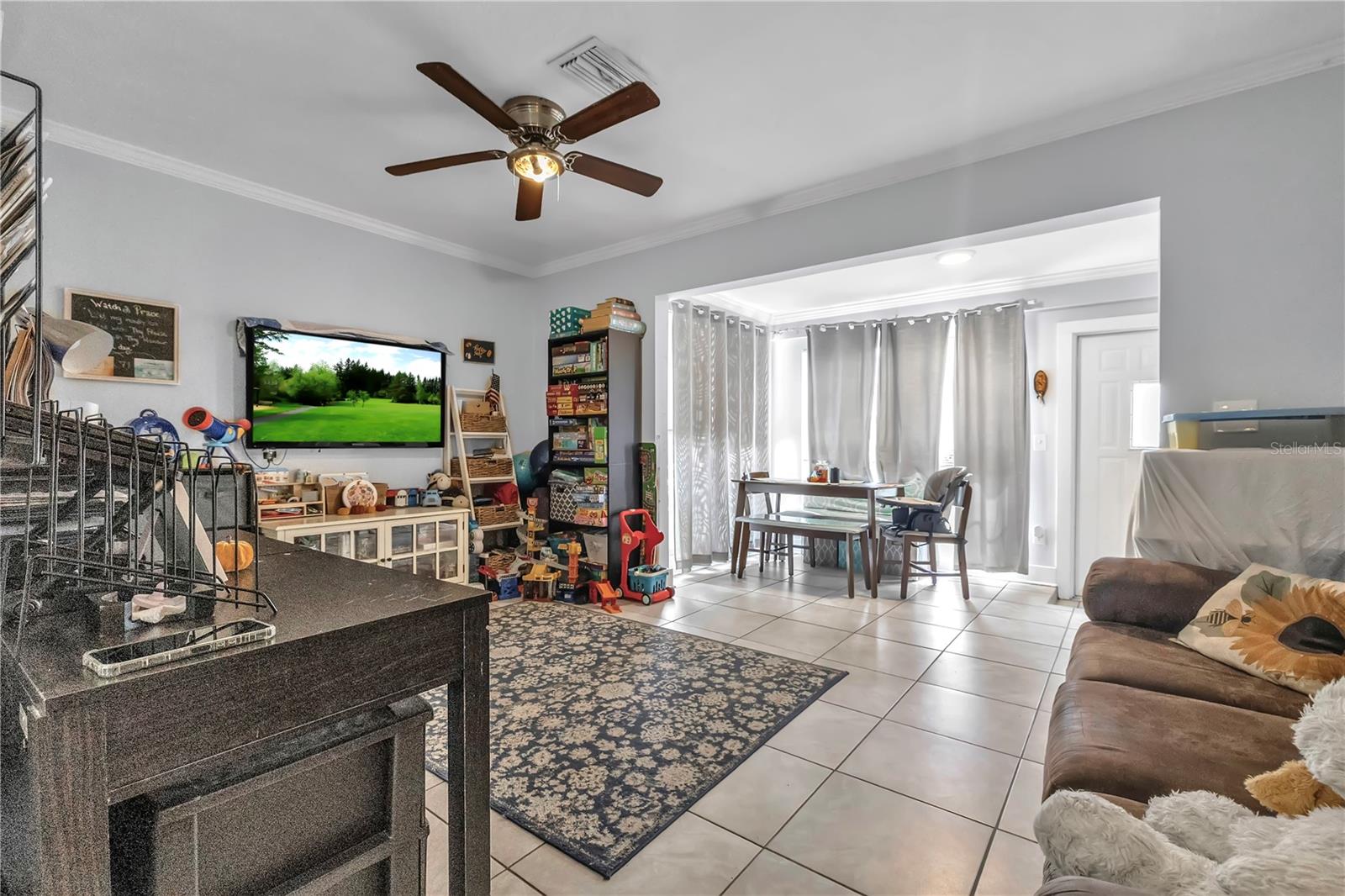 Image 4 of 36 For 2055 Waltman Street