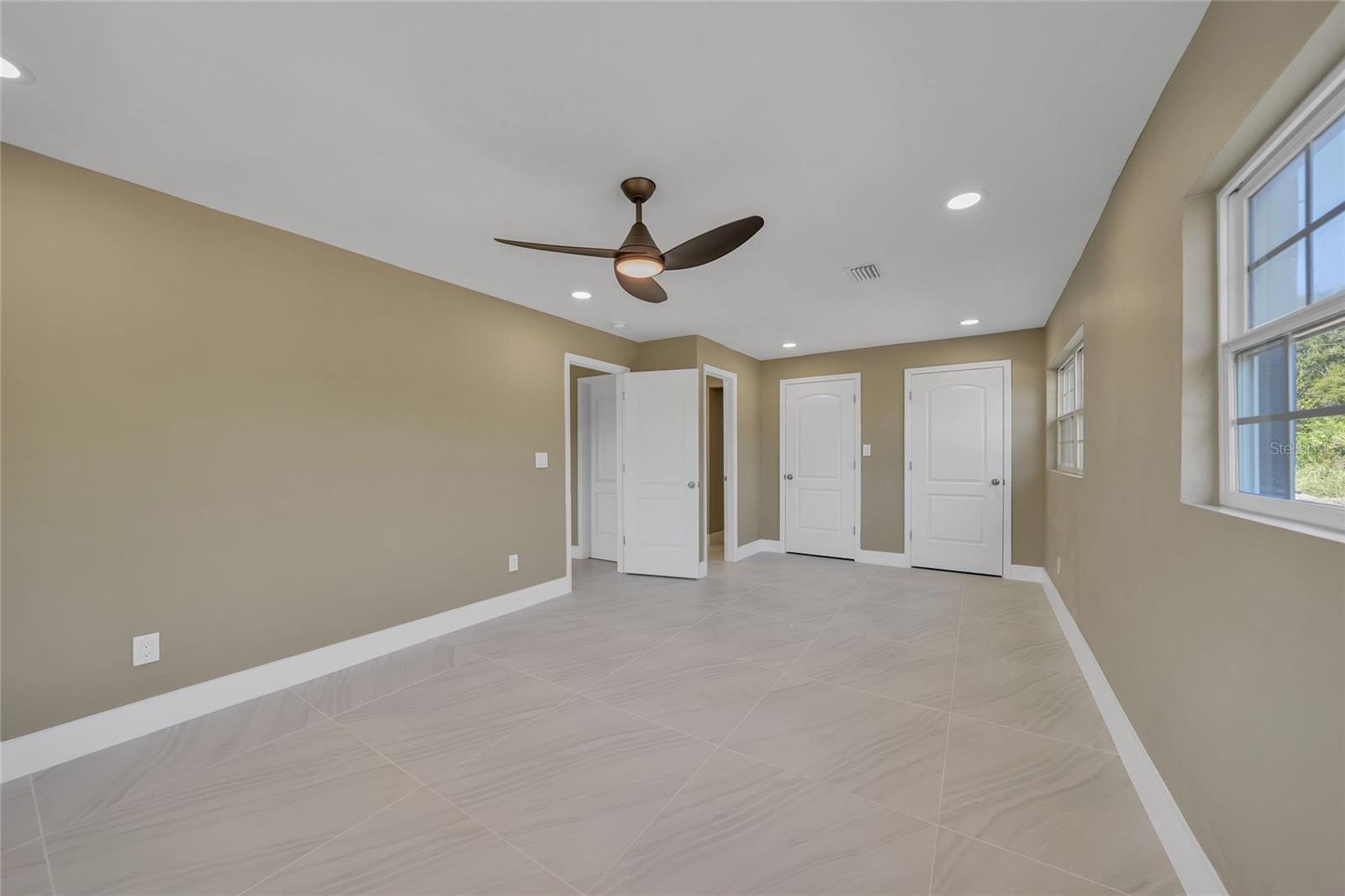 Image 13 of 32 For 2341 Talbrook Terrace