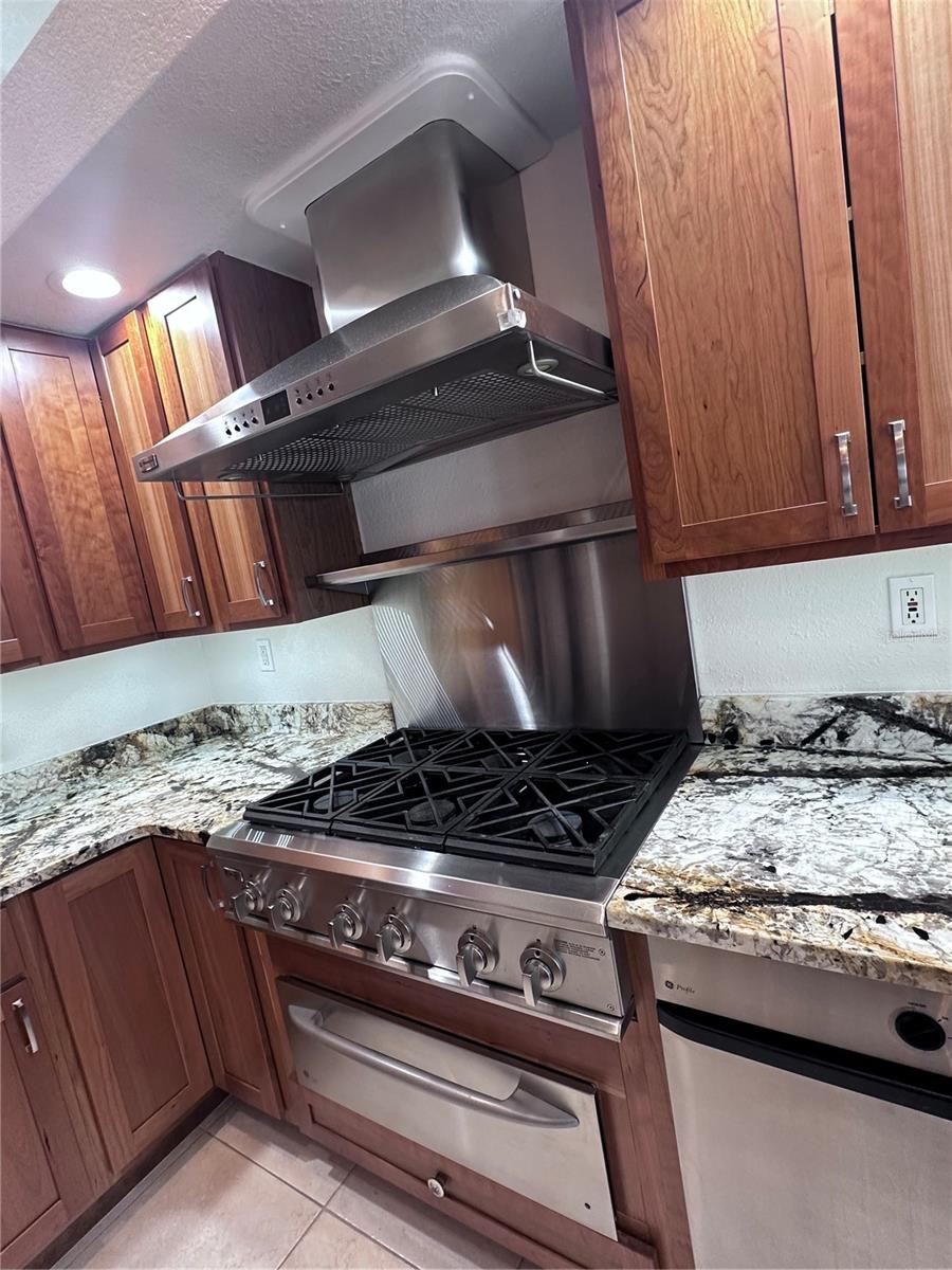 Image 12 of 63 For 399 Bal Harbor Boulevard