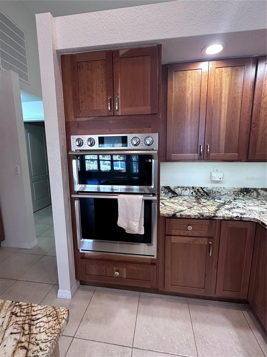 Image 13 of 63 For 399 Bal Harbor Boulevard