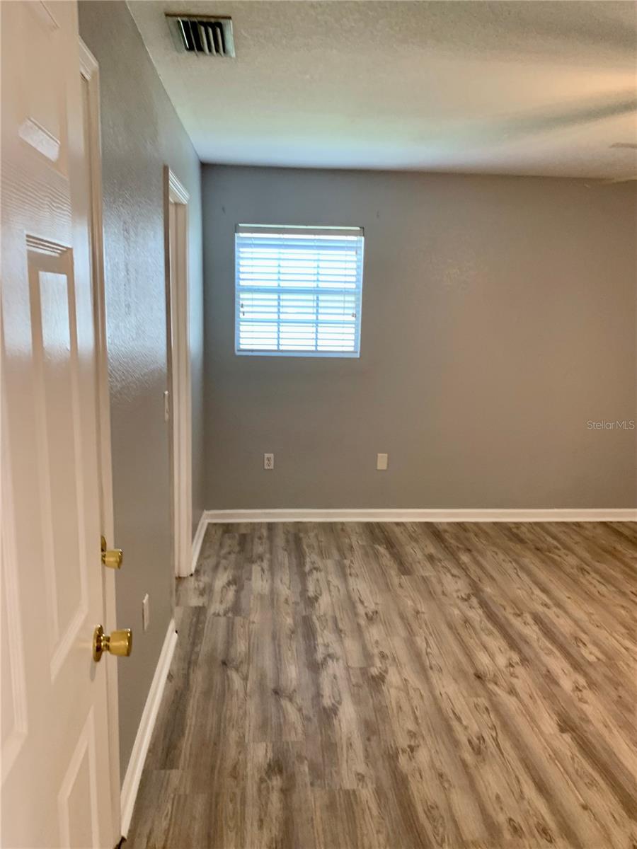 Image 12 of 37 For 18703 Van Nuys Circle